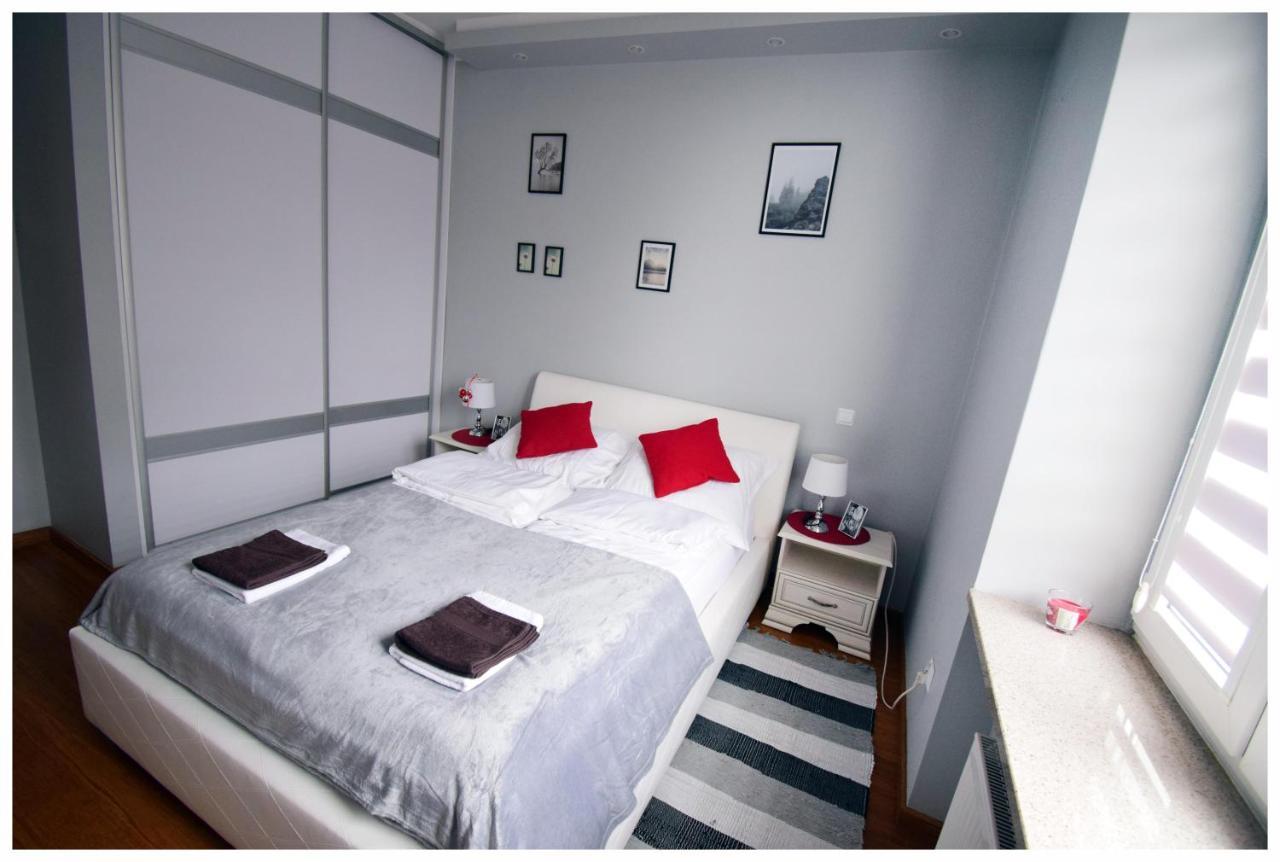 Апартаменти Color 24 Apartament IV Стальова-Воля Екстер'єр фото