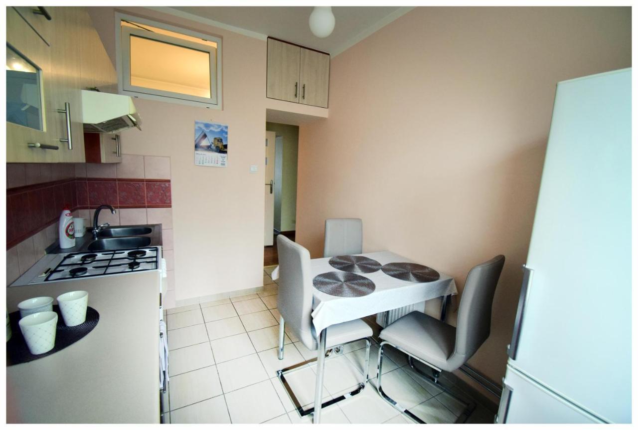Апартаменти Color 24 Apartament IV Стальова-Воля Екстер'єр фото
