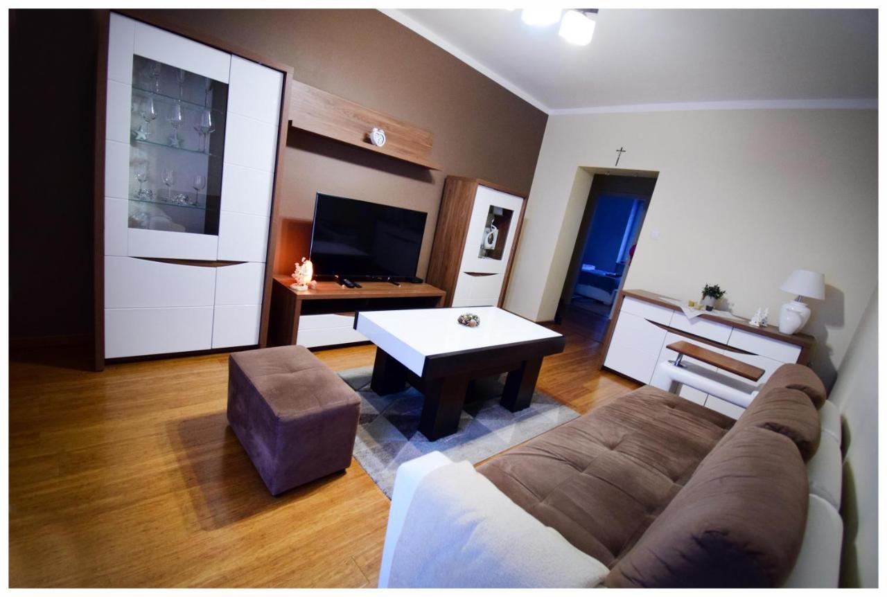 Апартаменти Color 24 Apartament IV Стальова-Воля Екстер'єр фото
